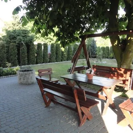 I Letniskowy Pod Kasztanem 民宿