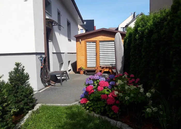 I Letniskowy Pod Kasztanem בית אירוח *